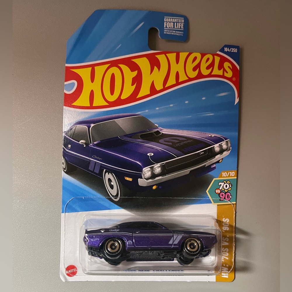 Hot Wheels '70 Dodge Hemi Challenger